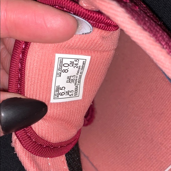 Vans - Picture 6 of 6